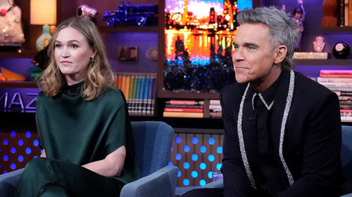 Robbie Williams, Julia Stiles